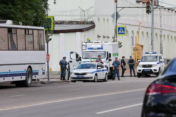 Спецназ ликвидировал захватчиков в ростовском СИЗО. Заложники освобождены